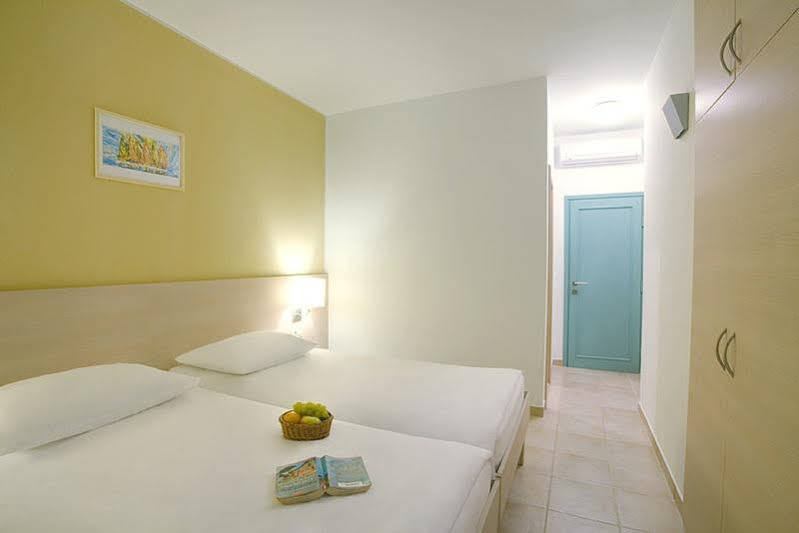Holiday park Solaris 3*
